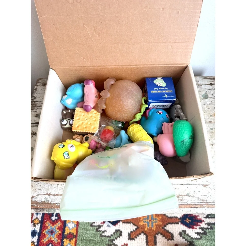 Mixed Sensory Fidget Toy Lot Squishies Glow in the Dark Ball Mochi 2lb 14oz - Picture 2 of 5